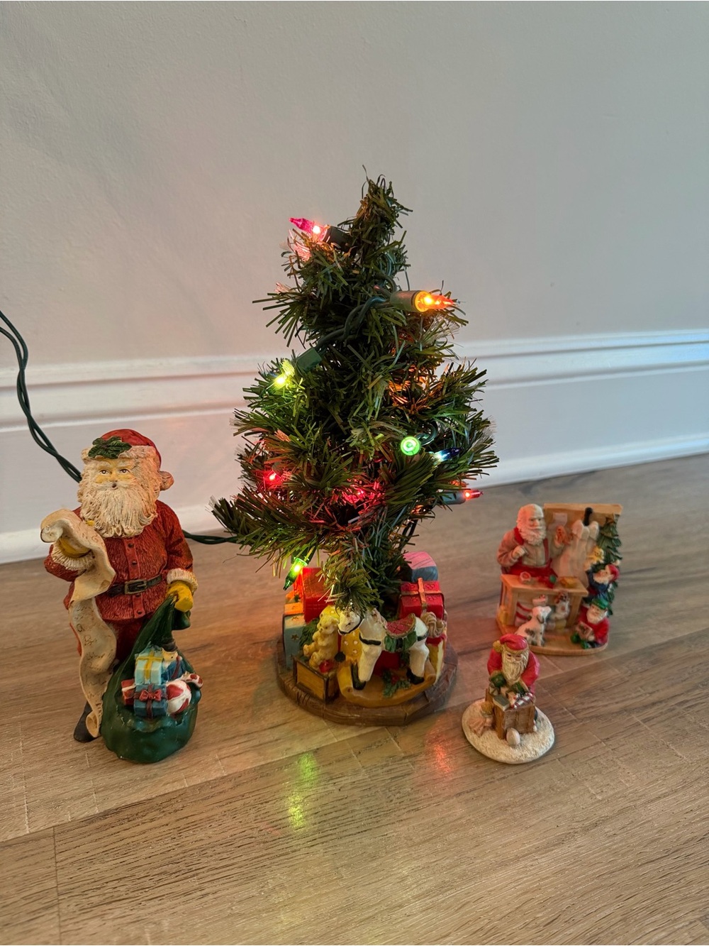 Christmas Santa Figurines Lighted Tree Holiday Village Decor Lot of 4